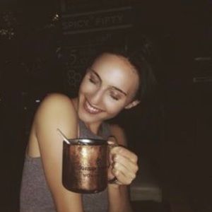 Meet your Posher, Lily